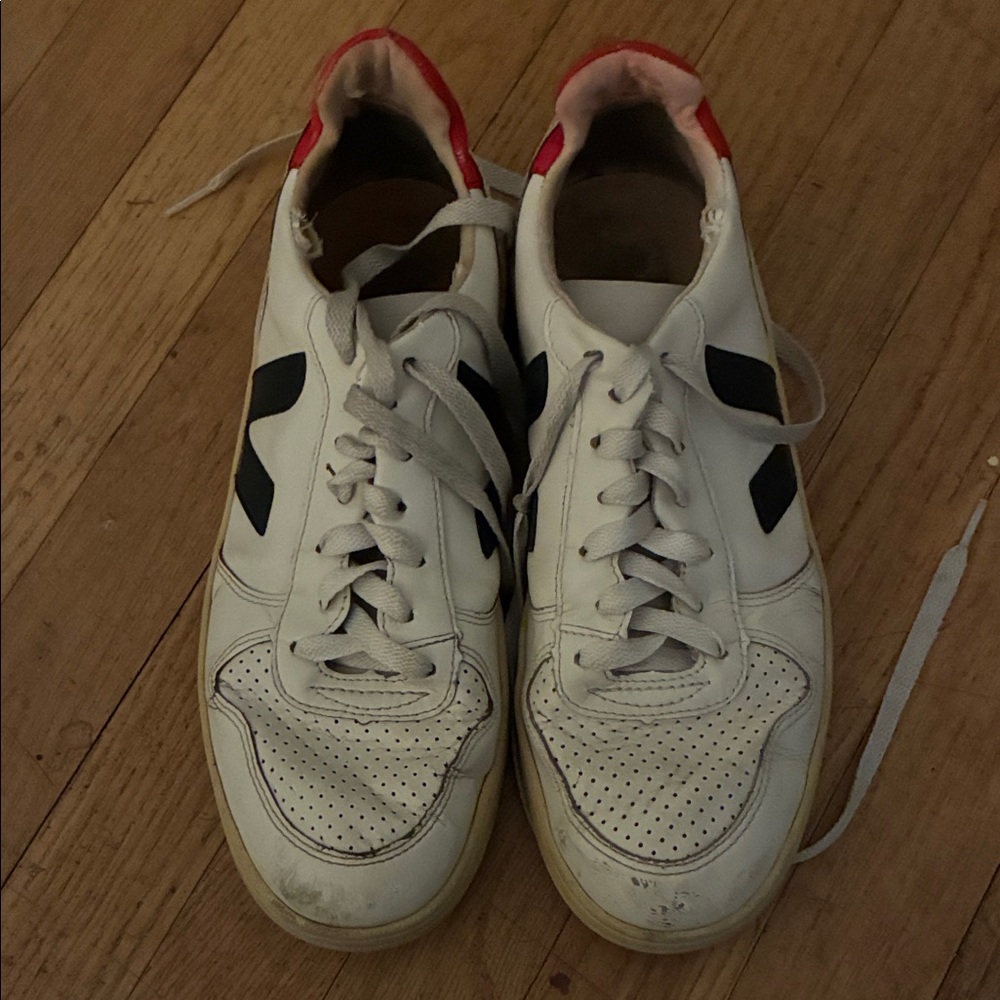 Veja White and Black Men's Sneakers with Red Accents